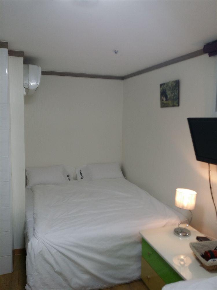 Feliz Guesthouse, Seoul Station Exterior foto